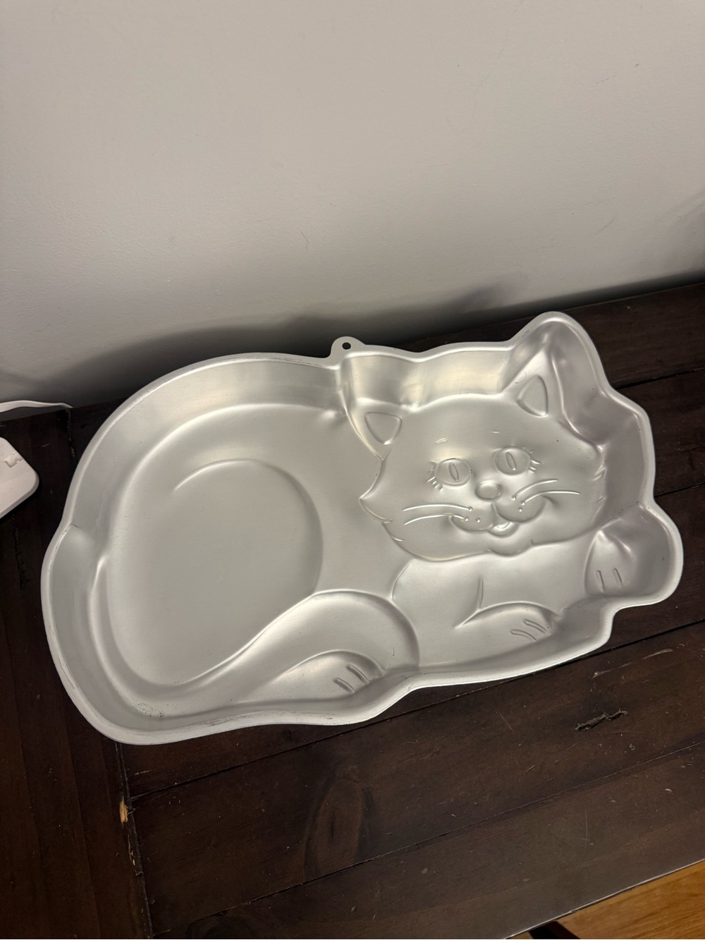 Vintage 1987 Wilton Kitty Cat Aluminum Cake Pan Mold 2105-1009